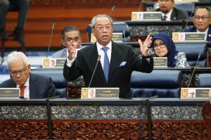 Hentikan pendakwaan terpilih terhadap pemimpin pembangkang, tegas Muhyiddin