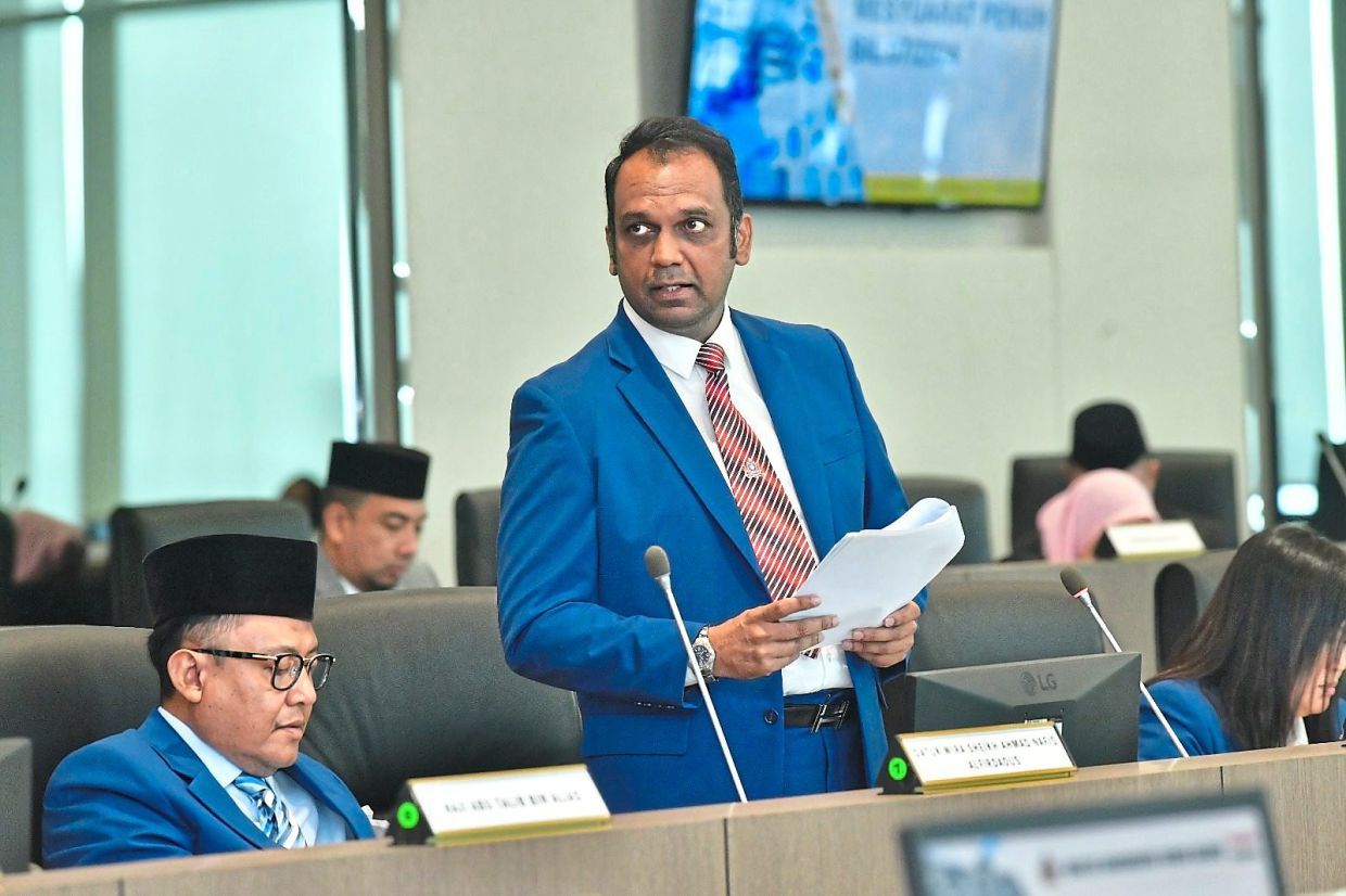 Johor Baru City Council (MBJB) councillor S. Pannir giving his speech during the full council meeting. Photo credit: Johor Baru City Council (MBJB)