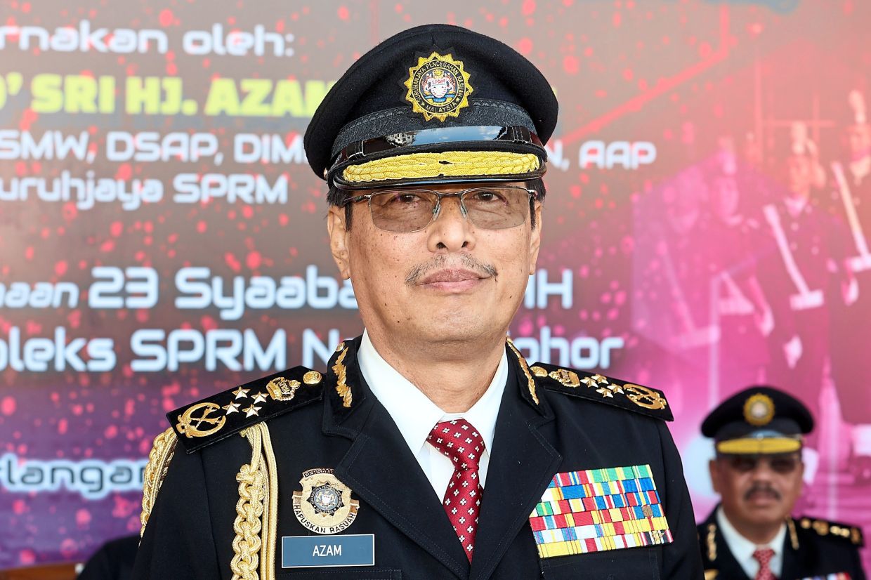 The Malaysian Anti-Corruption Commission (MACC) chief commissioner Tan Sri Azam Baki said the anti-graft body would be calling witnesses as part of its investigation on the LCS scandal. — THOMAS YONG/The Star