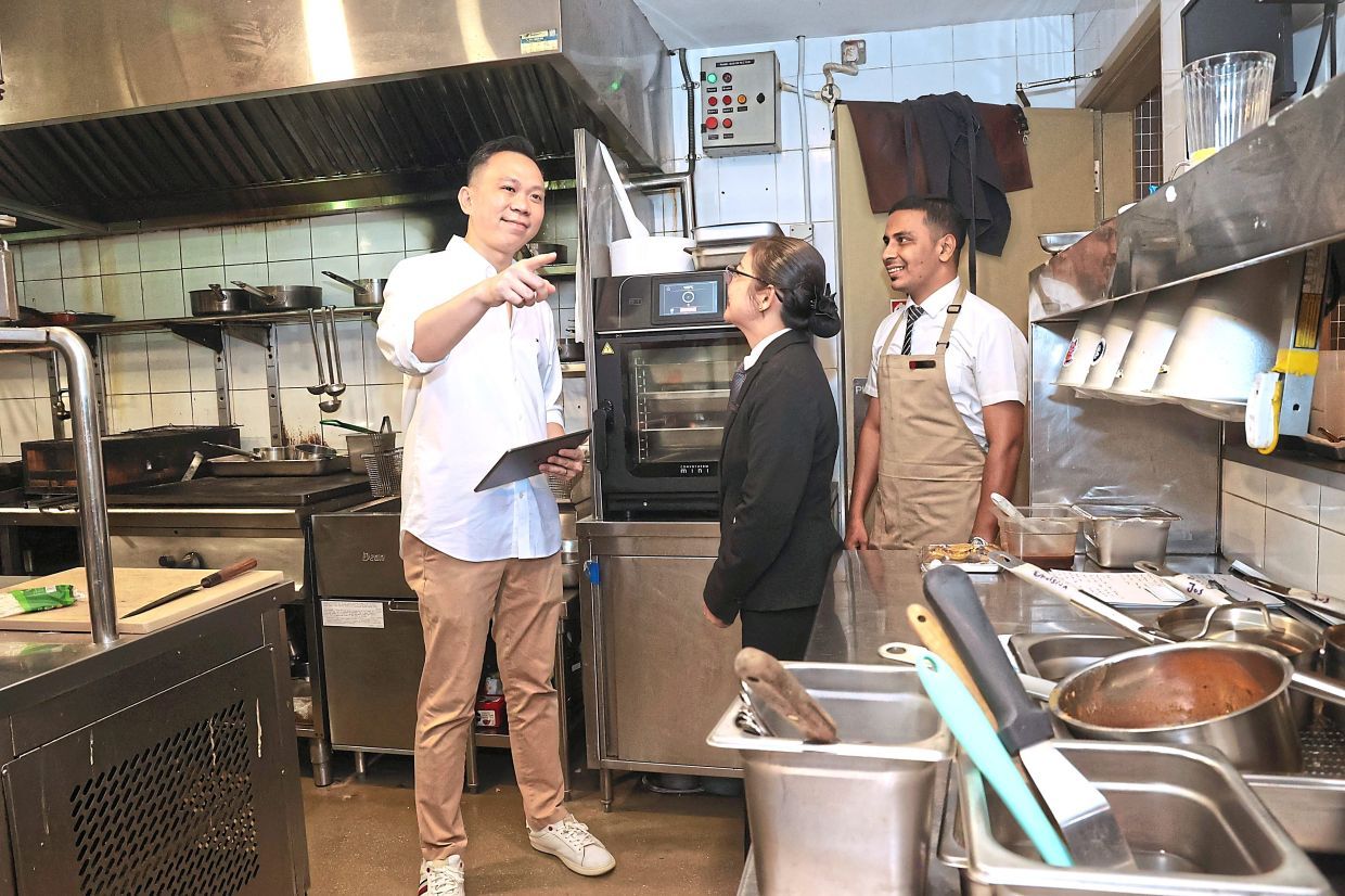 StarLifestyle cover story on dads in F&B. Will need nice pics of Brian Chin with his wife and children, pics of him in action as well as pics of some food. (JUNE 9 2025) — ART CHEN/The StarReporter: Abirami Durai
