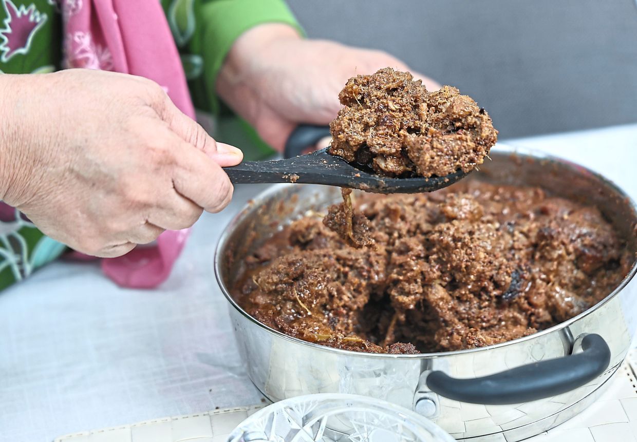 Star Lifestyle cover story on home cooks traditional dishes for Hari Raya by Datin Norhayati at Taman Mulia on March 25.—AZMAN GHANI/The Star