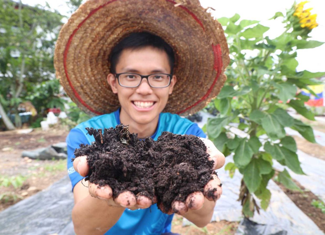 To interview Yap Jing Zong, youth sustainability advocate who founded 4Leaf Nursery to turn food waste into wealth through sustainable composting and urban farming. (September 2 2025) — ART CHEN/The Star