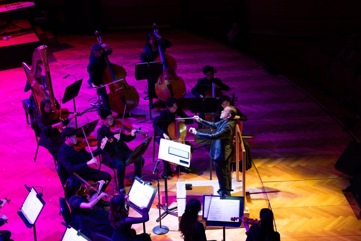 Keberangkatan KDYMM SPB RPA ke Symphony of Friendship anjuran bersama TEMASEK