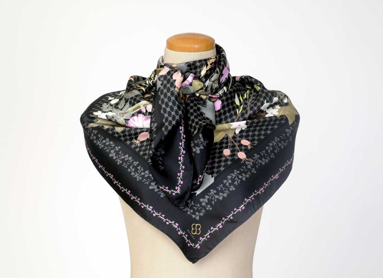 Photoshoot dan interviu pengasas skarf Havara mengenai perniagaan tudung premium Itali. — LEONG WAI YEE/The Stars