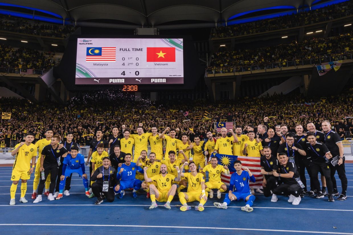 KUALA LUMPUR, 10 Jun -- Skuad Harimau Malaya menang dengan keputusan 4-0 ketika menentang pasukan Vietnam pada perlawanan kedua Kumpulan F Kelayakan Piala Asia 2027 di Stadium Nasional Bukit Jalil malam ini.--fotoBERNAMA (2025) HAK CIPTA TERPELIHARA