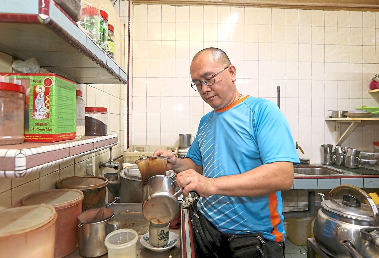 Kampung chempaka pilot project on senior entrepreneurs this is part of the Senior care plan by MBPJ